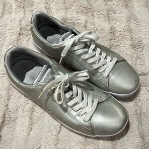 Lacoste Carnaby Evo 118 1 SPW gray / silver